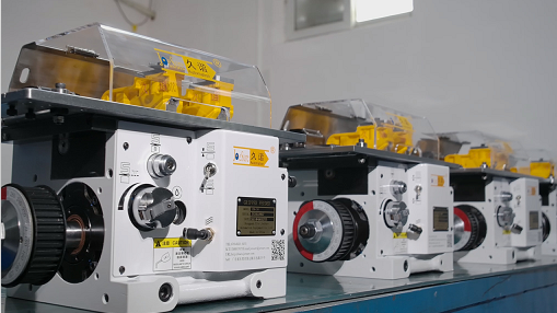 沖床送料機(jī)送料不準(zhǔn)或偏料怎樣解決？